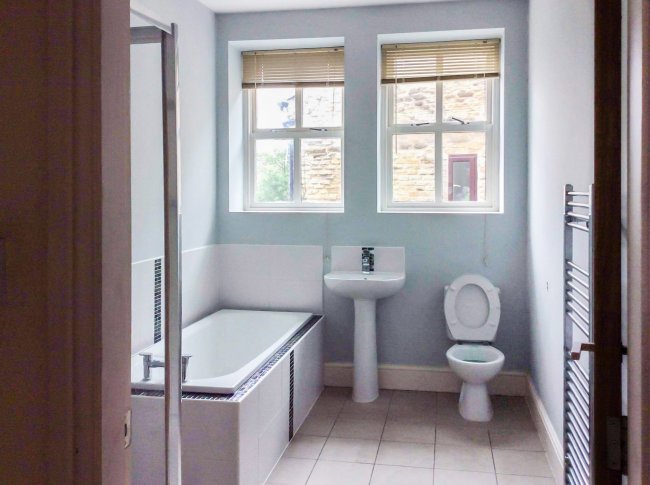 1 Junction Mews, Mottram Moor, Mottram, Hyde, SK14 6LA 7