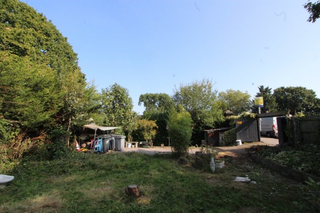 Land at Woodside Avenue (rear of 24 Great North Road), Highgate,London, N6 4LU 4