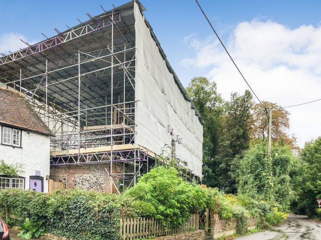 End Cottage, Middle Cottage and Lacey's Cottage, Upper Icknield Way, Whiteleaf Buckinghamshire, HP27 0LL 4