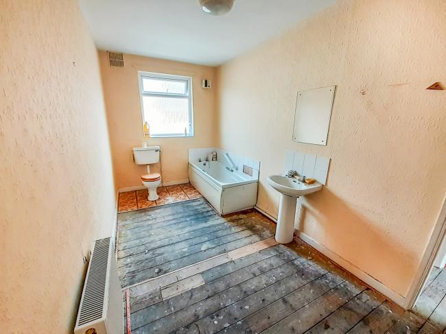 3 Porter Street East, Wesham, Preston PR4 3AR 6