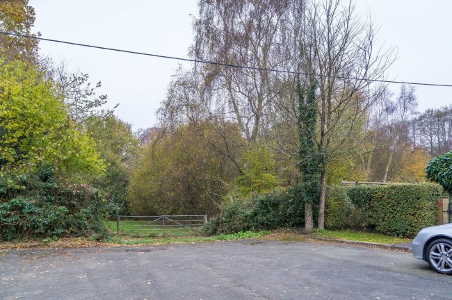 Land east side of Whitmore Lane, Sunningdale, Berkshire, SL5 0NR 6