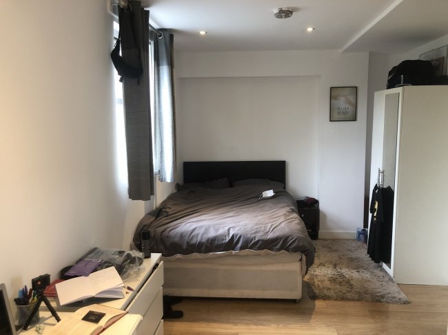 27 Mansfield Road, Ilford, Essex IG1 3BA 5