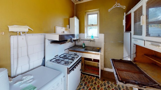 63a Torrington Park, Finchley, London N12 9PN  8