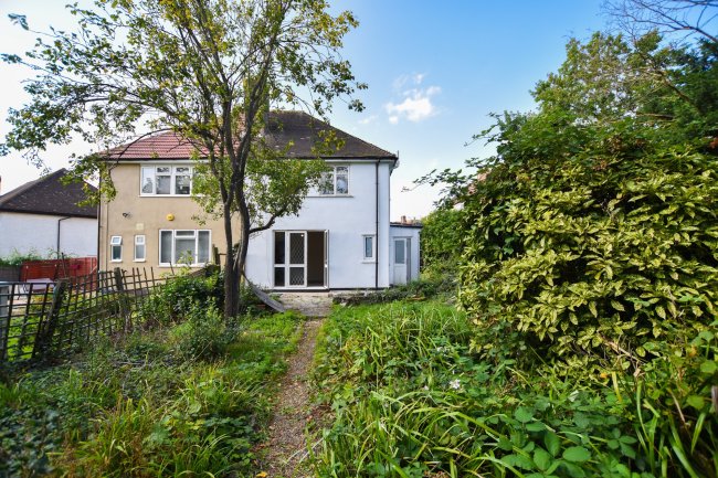 51 Highmeadow Crescent, Kingsbury, London NW9 0XE 8