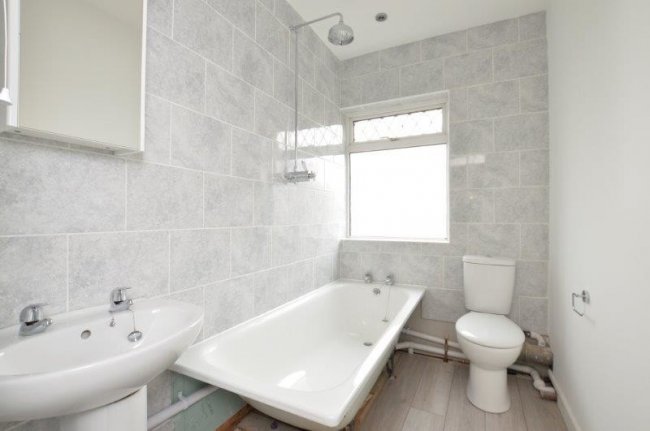 51 Highmeadow Crescent, Kingsbury, London NW9 0XE 8