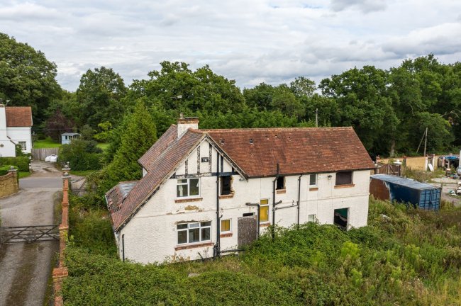 The Willows, Brasted Hill Road, Brasted, Westerham, Kent TN16 1NJ 2