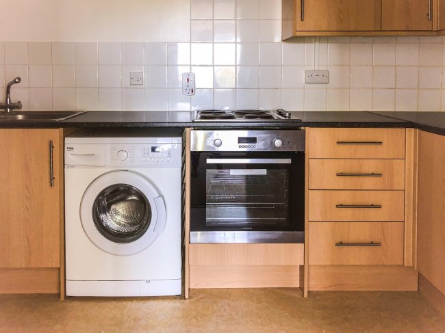 53 Windsor Drive, High Wycombe, Buckinghamshire HP13 6BJ 2