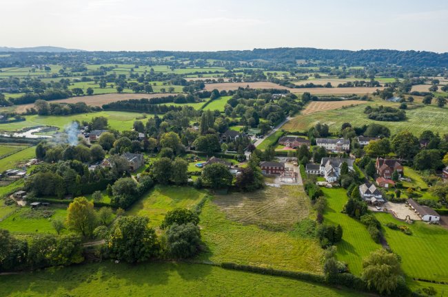 Savannah, 33 Prestbury Road, Wilmslow, Cheshire SK9 2LJ 9