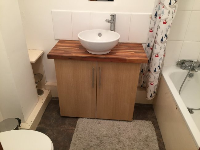 Lower Ground Floor Flat, 174 Holland Park Avenue, Notting Hill, London W11 4UH 1