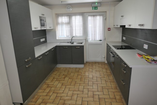 44 Crownfield Avenue, Ilford, Essex IG2 7RR 10