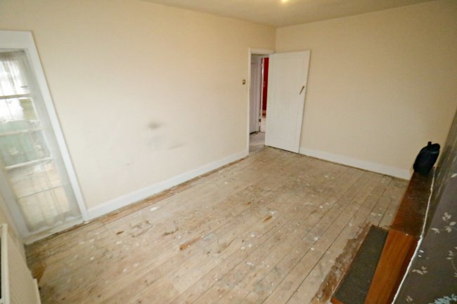 64 Meadowview Road, Catford, London SE6 3NN 10