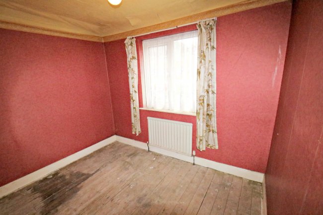 64 Meadowview Road, Catford, London SE6 3NN 10