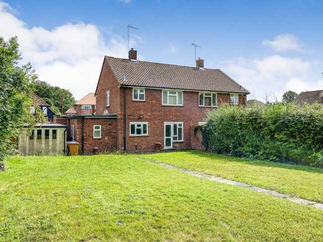 69 Bluebridge Road, Brookman’s Park, Hatfield, Hertfordshire AL9 7UW 1