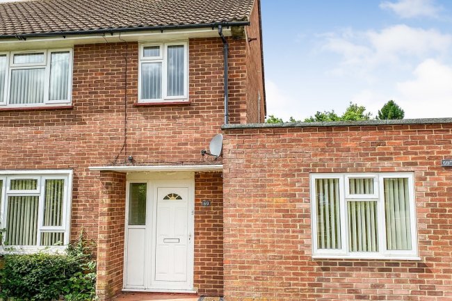 69 Bluebridge Road, Brookman’s Park, Hatfield, Hertfordshire AL9 7UW 1