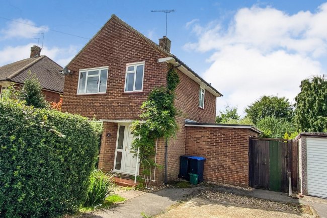 73 Bluebridge Road, Brookman’s Park, Hatfield, Hertfordshire AL9 7UW 3