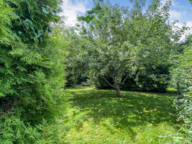 73 Bluebridge Road, Brookman’s Park, Hatfield, Hertfordshire AL9 7UW 3