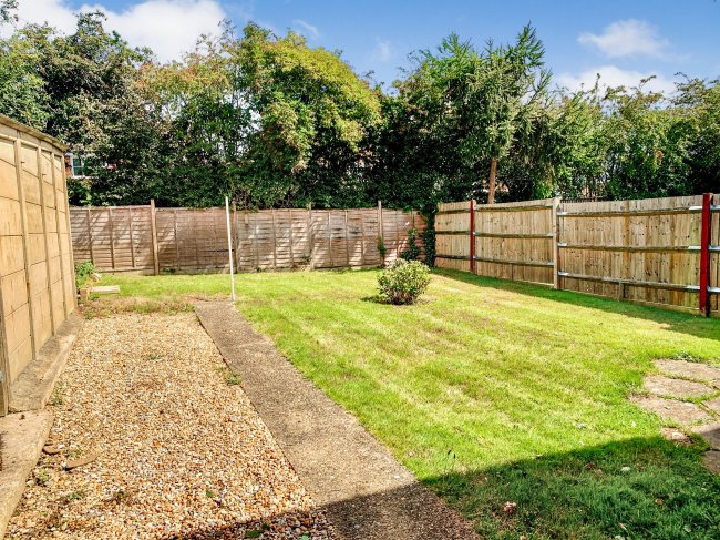 48 Shepherds Lane, Rickmansworth, Hertfordshire WD3 8JN 7