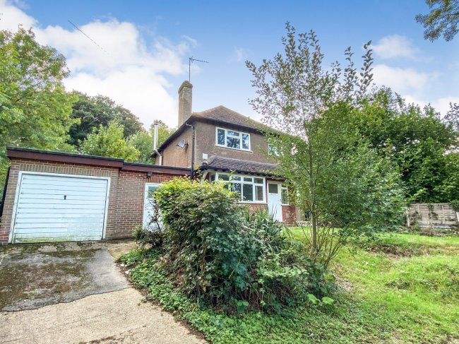 41 High Road, Waterford, Hertfordshire SG14 2PR 10