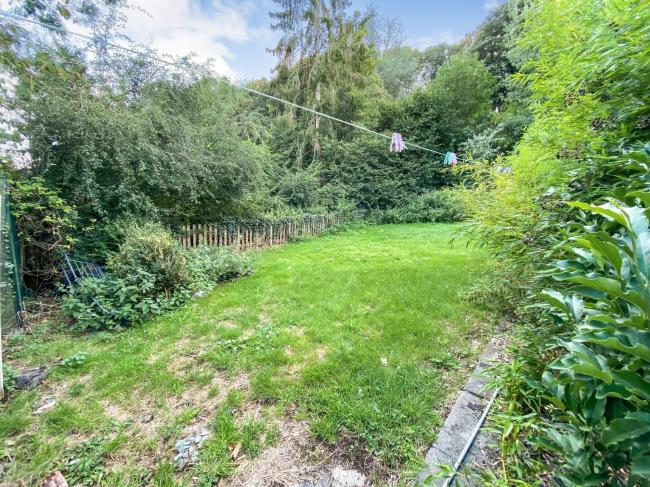 41 High Road, Waterford, Hertfordshire SG14 2PR 10