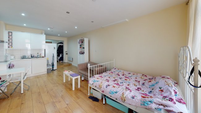 30/34 and Flats 1-6, 34A George Street, Croydon, Surrey CR0 1PB 4