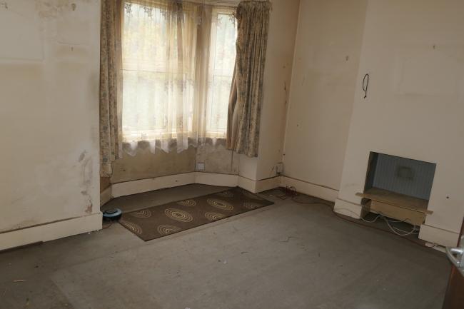 46B Basingstoke Road, Reading, Berkshire RG2 0EL 6