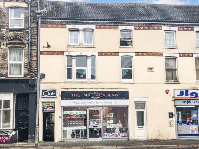 Flat 2, 55 Carnarvon Road, Clacton on Sea, Essex CO15 6QB 6