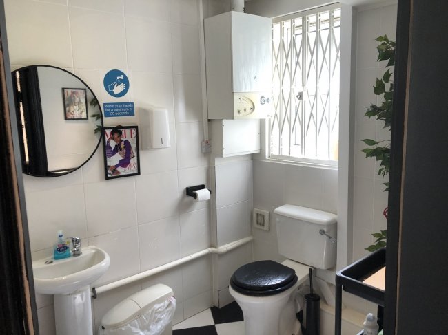 151 Lavender Hill, Battersea, London SW11 5QJ 3