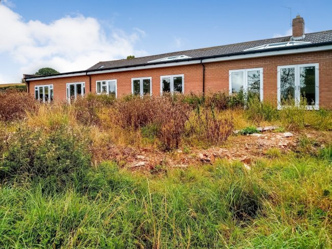 78 Lowe Lane, Alveley, Bridgnorth, Shropshire WV15 6HX 2