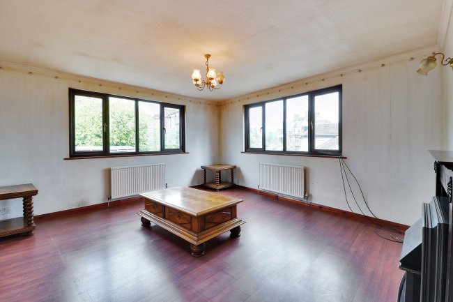 35 Stone Street, Cranbrook, Kent TN17 3HF 9