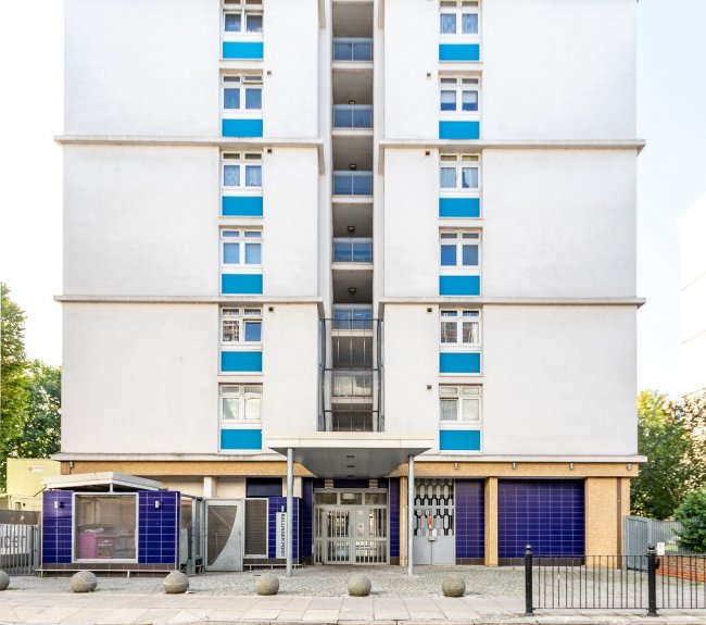 38 Ballinger Point, Bromley High Street, Bow, London E3 3EH 6