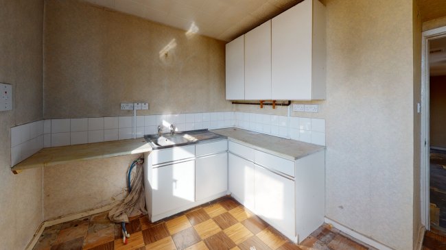 38 Ballinger Point, Bromley High Street, Bow, London E3 3EH 6