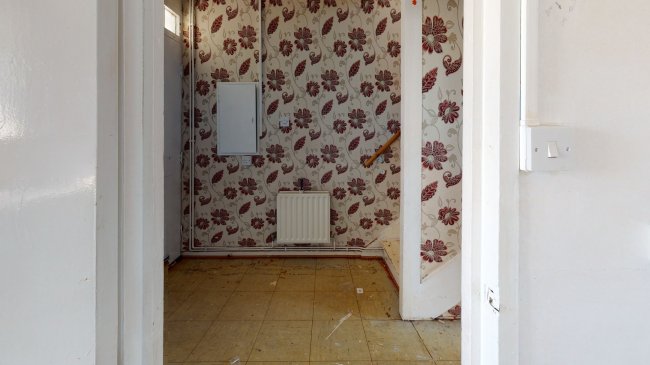 50 Butler House, Burdett Road, Limehouse, London E14 7AB 6