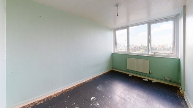 37 Maidstone House, Carmen Street, Limehouse, London E14 6AU 5