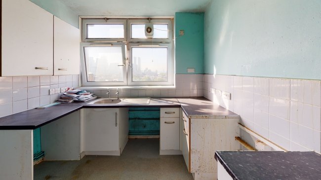 47 Elmslie Point, Leopold Street, Bow, London E3 4LD 9