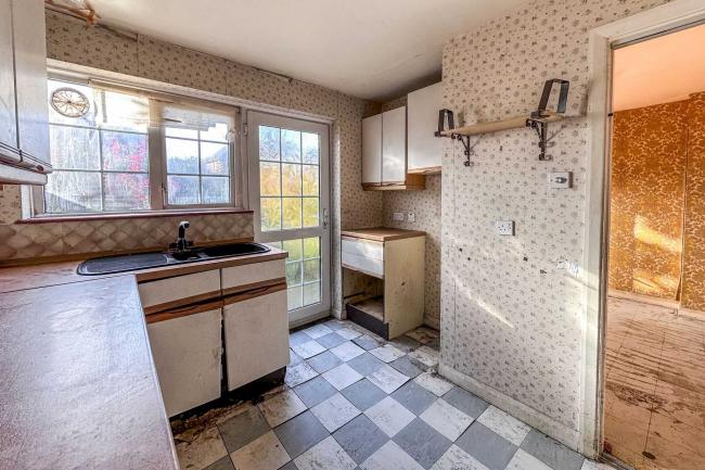 Honeysuckle Cottage, Church Lane, Yapton, Arundel, BN18 0EH 3