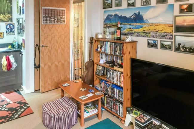 12 Micklegate House, Pontefract, West Riding WF8 1PD
 6