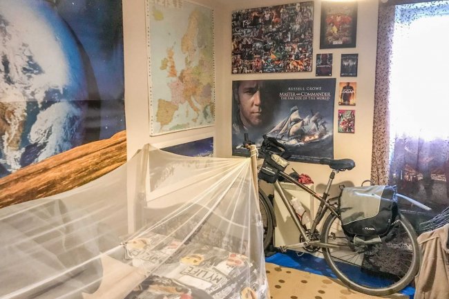 12 Micklegate House, Pontefract, West Riding WF8 1PD
 6