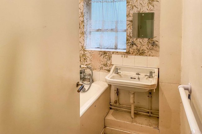 63 Gonville Crescent, Stevenage, SG2 9LY 3