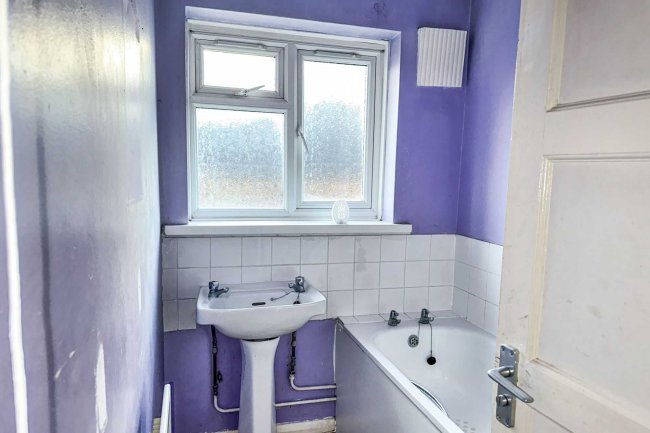 11 Clement Road, Beckenham BR3 4NT 4