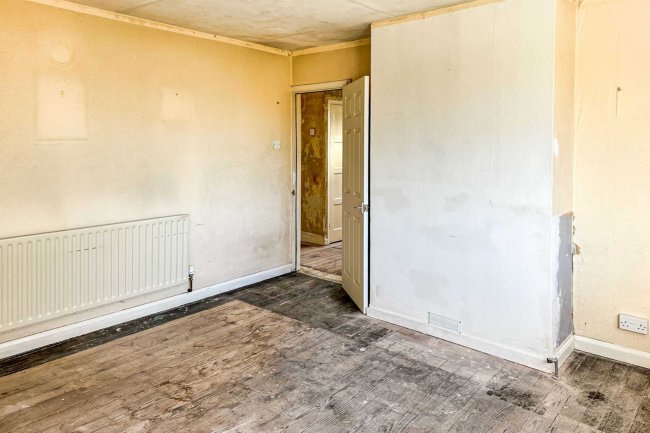 11 Clement Road, Beckenham BR3 4NT 4