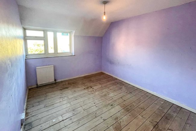 6 Holcroft Road, Harpenden, Hertfordshire, AL5 5BQ 2