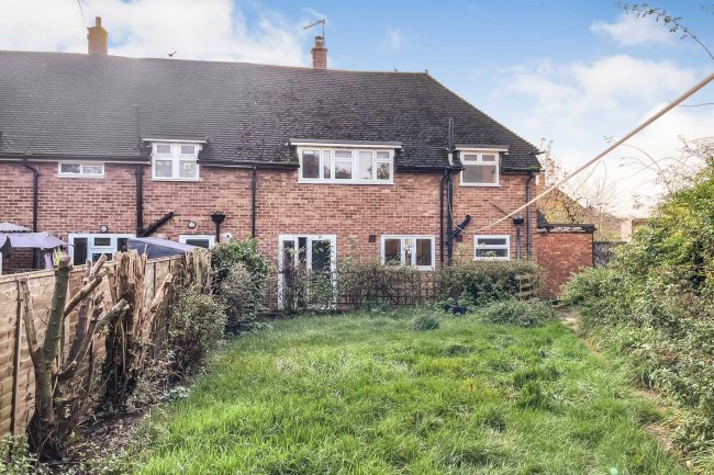 6 Holcroft Road, Harpenden, Hertfordshire, AL5 5BQ 2