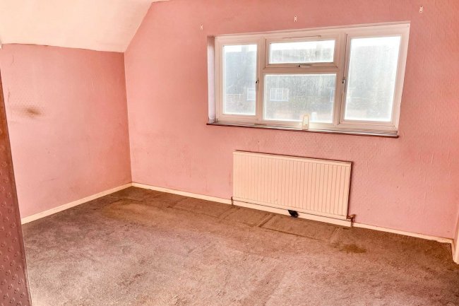 6 Holcroft Road, Harpenden, Hertfordshire, AL5 5BQ 2