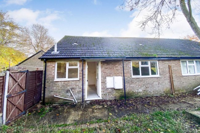 5 Moat Side, Anstey, Buntingford, SG9 0DD 10