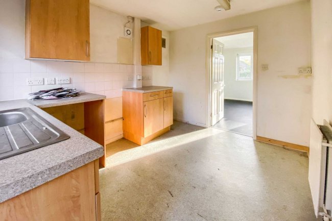 5 Moat Side, Anstey, Buntingford, SG9 0DD 10