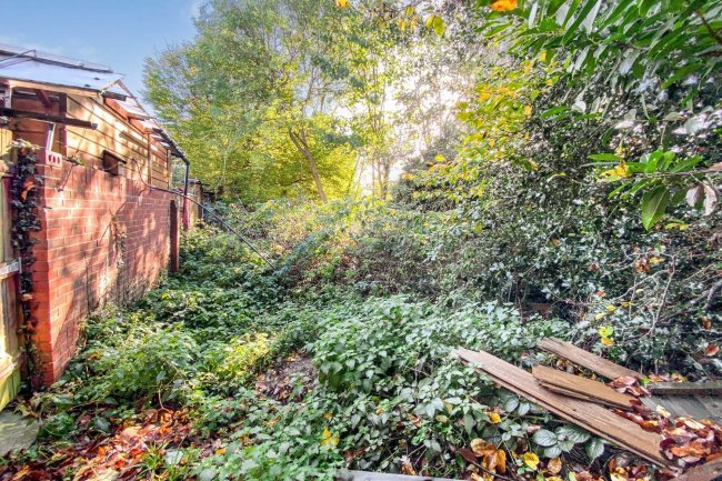 Land to the rear of The Fairway, Enfield, N14 4NY 3