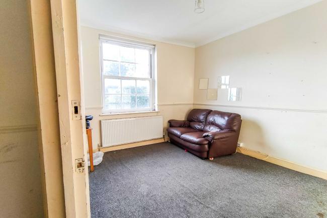 Ground Floor Flat, 51 Ladywell Road, Lewisham, London, SE13 7UT 2