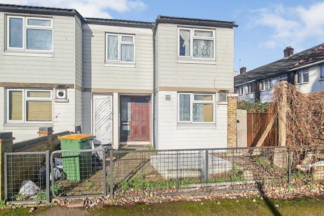 13 Muir Street, North Woolwich, London, E16 2HL 2