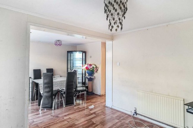 13 Muir Street, North Woolwich, London, E16 2HL 2