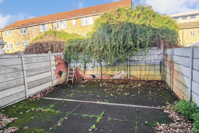 13 Muir Street, North Woolwich, London, E16 2HL 2